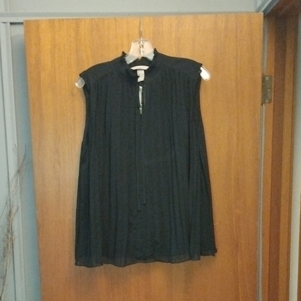 H&M Black Sleeveless Top Size Medium NWT